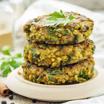 Franța le interzice vegetarienilor să mai folosească termeni ce definesc carnea în denumirea produselor