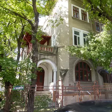 Patru motive pentru care merită să faci o investiție într-o vilă istorică din București