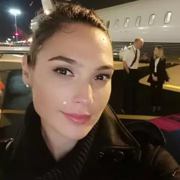 Gal Gadot a refuzat să prezinte Eurovision 2019. Explicaţia dată de actriţă