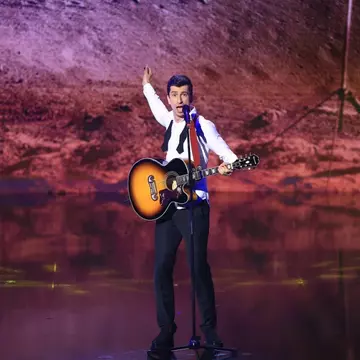 Exclusiv. Conversație ca între... frați cu ALEX ȘTEFĂNESCU, finalistul de la “Românii au talent”