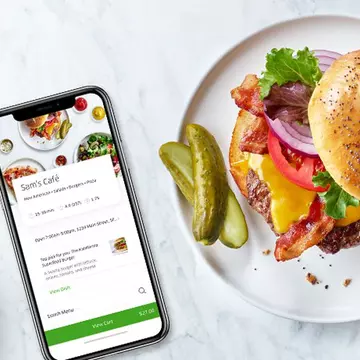 Serviciul Uber Eats este disponibil în București. Vezi cum poți comanda
