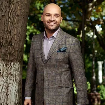 Îl recunoști? Cum arăta Andrei Ștefănescu în urmă cu 20 de ani