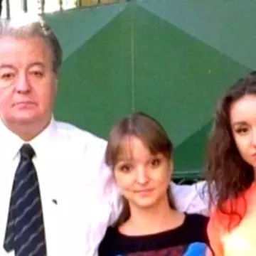Jeni, fiica cea mica a lui Corneliu Vadim Tudor, intră în televiziune
