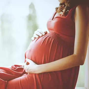 Spania oferă tratament de fertilitate gratuit femeilor singure