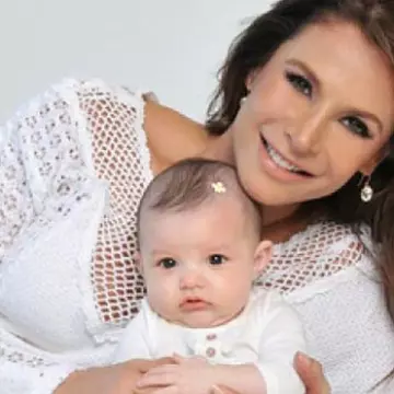 Ce s-a întâmplat cu fetița Lorenei Rojas și cum arată Luciana la trei ani de la moartea iubitei actrițe de telenovele