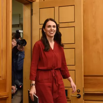 Jacinda Ardern, Premierul Noii Zeelande, un exemplu pentru toate femeile. Ce face la câteva săptămâni după ce a născut