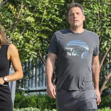 Ben Affleck, internat din nou la dezalcoolizare, cu ajutorul fostei sale soții, Jennifer Garner
