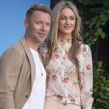Soția lui Ronan Keating, de urgență la spital, după ce a fost înjunghiată de propriul copil