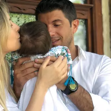 Laura Cosoi, prima poză cu chipul fetiței sale