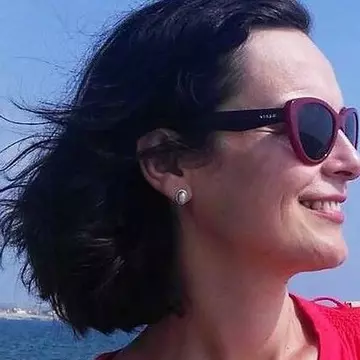 O tânără din Cluj dă o lecție de viață și generozitate după ce și-a pierdut soțul bolnav de cancer