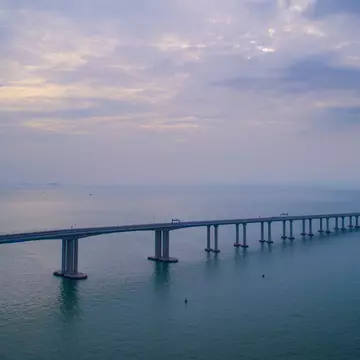 Cel mai lung pod maritim din lume a fost inaugurat în China