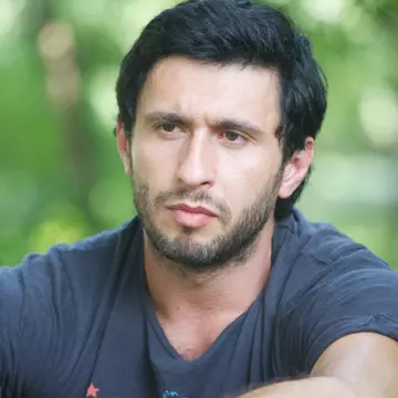 Dragoș Bucur a vorbit despre procesul de adopție al fiicei sale