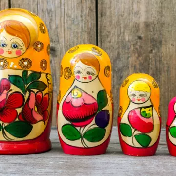 Ce învață copiii atunci când se joacă cu păpuși și figurine