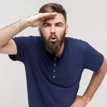 Iluzie optică! Vezi femeia din imagine? Cine o găsește în mai puțin de 5 secunde e un geniu