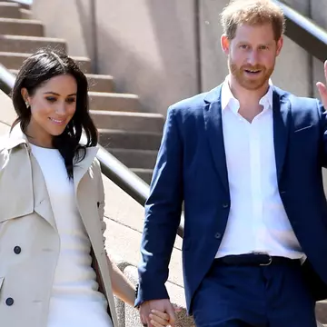 Reacția Prințului Harry când un fan a vrut să îi dea un cadou lui Meghan: "Ce crezi că faci?"