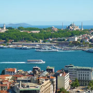 (P) Pe urmele sultanilor într-un circuit cultural în Istanbul