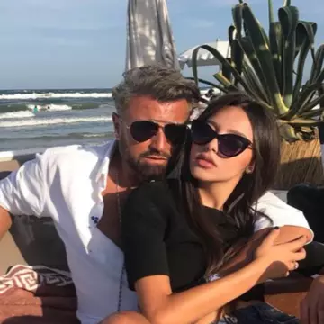 Condiții inumane la un concurs de frumusețe. Monica Hill, modelul lui Bote, face dezvăluiri