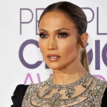 Steaua lui Jennifer Lopez de pe Walk of Fame a fost vandalizată