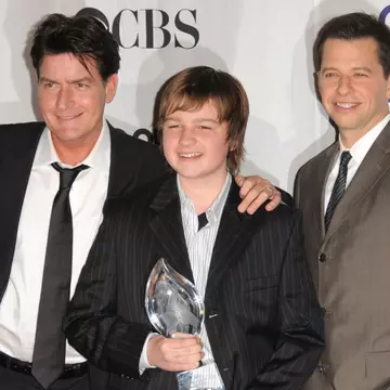 Ce s-a întâmplat cu Angus T. Jones, simpaticul băiețel din „Two And A Half Men”