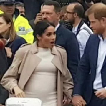 Cine este tânăra care a surprins-o pe Meghan Markle în Noua Zeelandă. A izbucnit în plâns