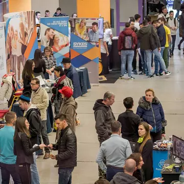 Peste 3.000 de candidați sunt așteptați la Târgul de Cariere Sibiu