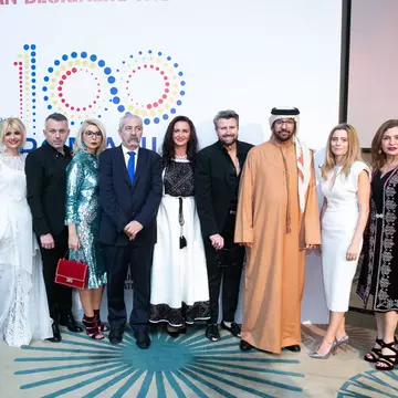 Membrii Familiei Regale din Dubai au ales ținute ale designerilor români