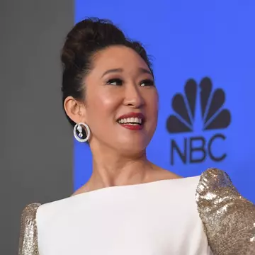 Actrița Sandra Oh a scris istorie la Globurile de Aur 2019. A doborât un record după 38 de ani