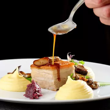 Grăsimea de porc, în top 10 cele mai nuritive alimente