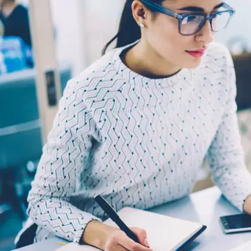 4 strategii inteligente prin care femeile își pot impune autoritatea la serviciu