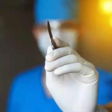Pacientă mutilată de falsul chirurg Matteo Politi. Dezvăluiri șocante ale colegilor lui