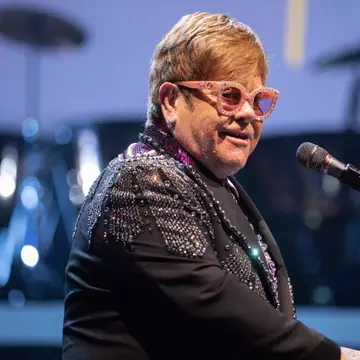 Elton John a făcut un pariu inedit cu privire la piesa „Shallow” cântată de Lady Gaga și Bradley Cooper