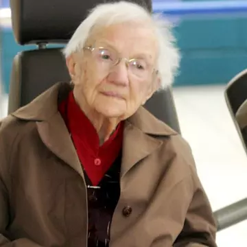 Secretul unei vieți  lungi, dezvăluit de o femeie la 109 ani: "Stați departe de bărbați!"