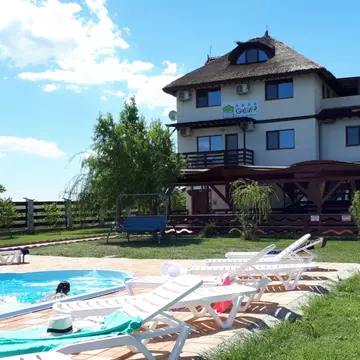 (P) Delta Dunării, tablou pictat în culorile calde ale primăverii