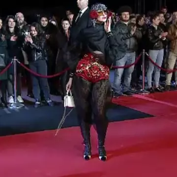Serialul “Vlad”, lansare de Oscar la Pro TV. Iulia Albu, apariție inedită