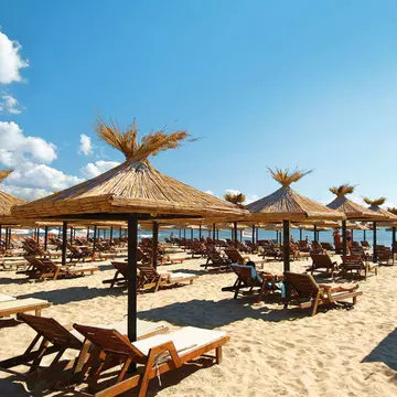 (P) Vacanță de 1 Mai în Nisipurile de Aur, stațiunea care nu doarme niciodată!