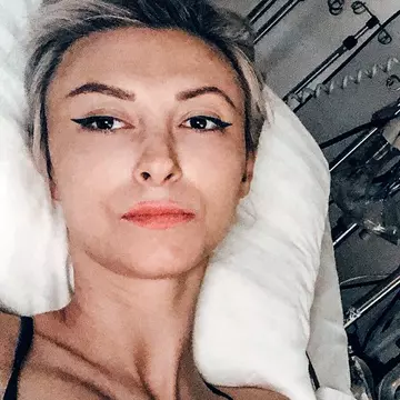 Andreea Bălan, operată a treia oară: "Acum mă lupt cu durerea"