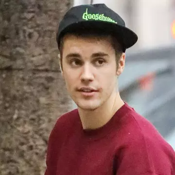 Justin Bieber le-a cerut fanilor să se roage pentru el