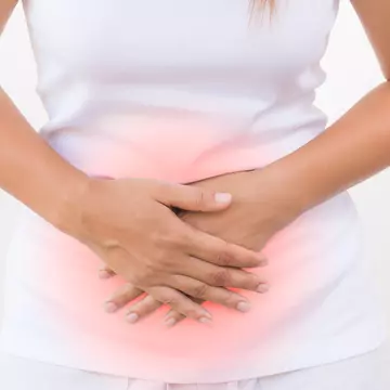 Credea că este balonată, dar suferea de cancer. Medicii i-au spus după ce au operat-o