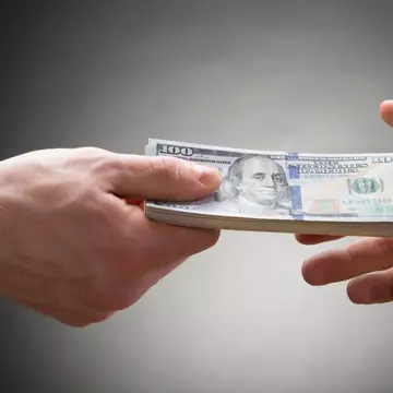 Actrițe celebre, inculpate într-un caz de dare de mită
