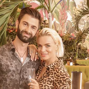 Jojo și Paul Ipate au publicat prima fotografie cu fetița lor, Zora