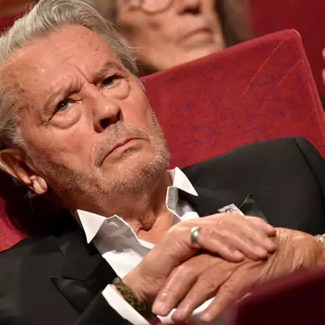 Alain Delon și-a luat adio de la public: ”Sunt la sfârşitul vieţii!”
