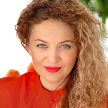 Ce mâncăm la birou? Rețete delicioase de la Mihaela Sava