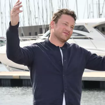 Jamie Oliver, scrisoare emoționantă pentru angajații săi. Ce le-a transmis