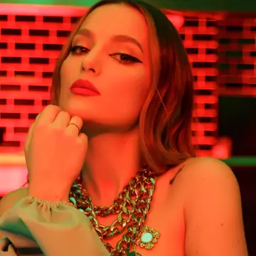 Minelli, interpreta hitului "Mariola", invitată în emisiunea Beauty News! Vorbim despre muzică, frumusețe și lifestyle