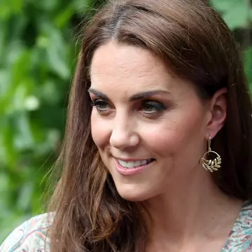 Regina Elisabeta a II-a a renunțat la un rol important în favoarea lui Kate Middleton