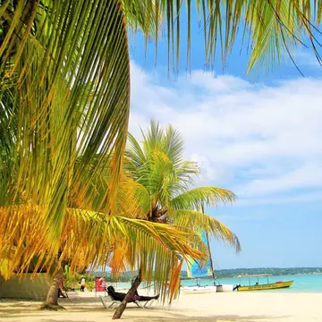 (P) Escapadă romantică în Jamaica, acasă la Bob Marley