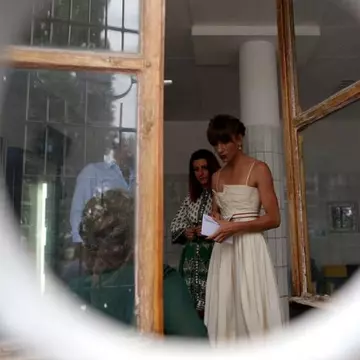 Primele imagini de la nunta lui Radu Mazăre, din Penitenciarul Rahova. Cum s-a îmbrăcat mireasa