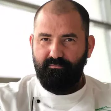 Fiul lui Adrian Hădean este alergic la ambrozie. Cum se manifestă această alergie