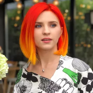 Cristina Ciobănașu se împarte între familia biologică și cea adoptivă