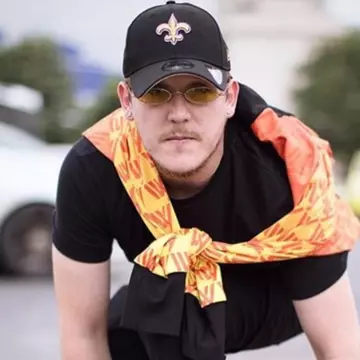 Cine este și cum arată noua iubită a lui What’s Up